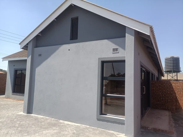 2 Bedroom Garden Flat