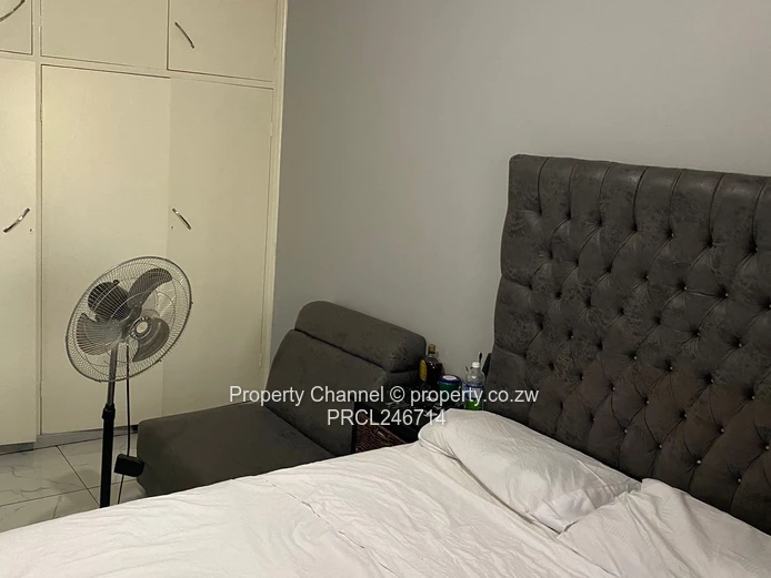 Modern 1-Bedroom Apartment To Let – Avenues