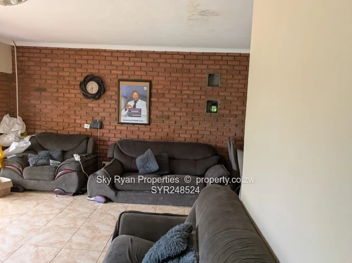 Grange, Chisora Village Property For Sale