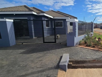 3 Bedroom Townhouse Complex