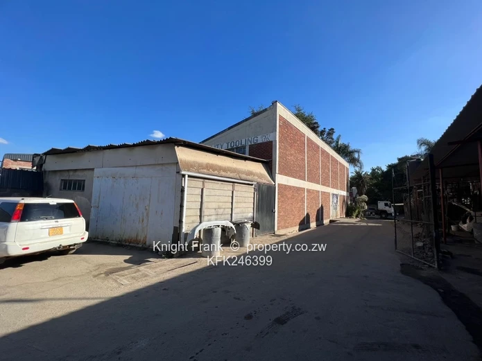 Secure 479m² Brick Warehouse & Workshop in New Ardbennie (Sole Mandate)