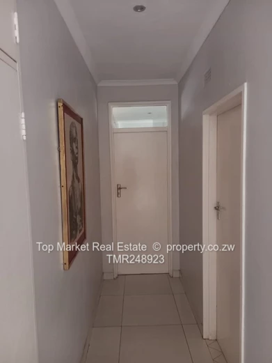 Eastlea Office for rent
