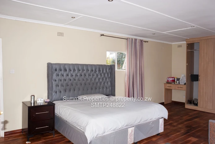 Five-Bedroomed House For Sale In Ballantyne Park, Harare