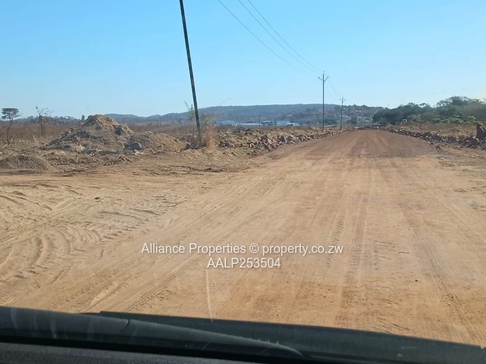 Somerby Estate 300 m² Stands — Gravel Roads, Cleared Plots