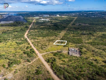 Commercial & Industrial Land