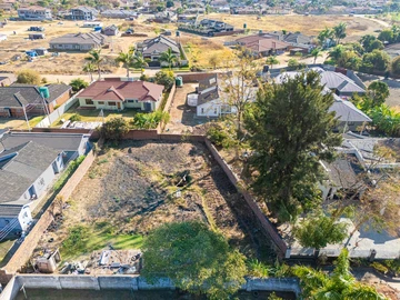 Stands & Residential Land
