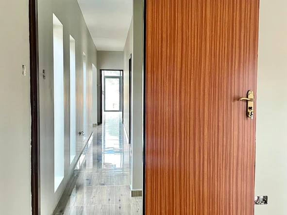 3 Bedroom Flat & Apartment