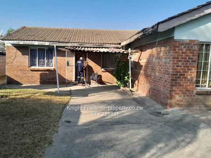 6-Bedroom Family Home