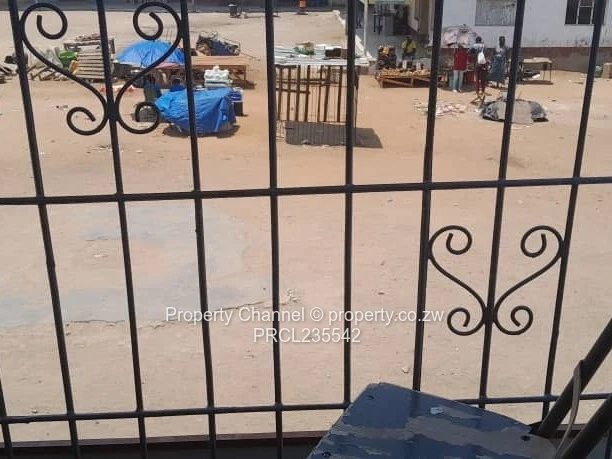 24-Hour Bottle Store – Unit N, Chitungwiza