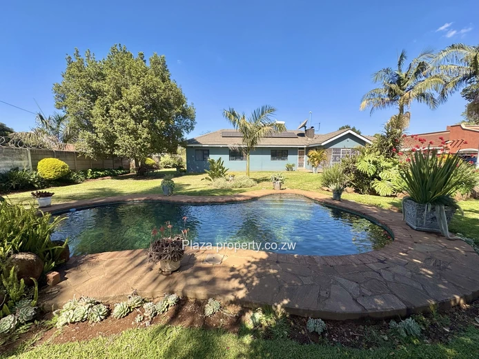 4 Bedroomed House For Rent In New Marlborough