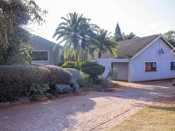 4 Bedroom House For Sale In Emerald Hill