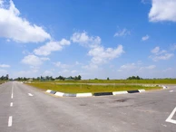 Commercial & Industrial Land
