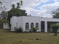 Bluffhill House To Let