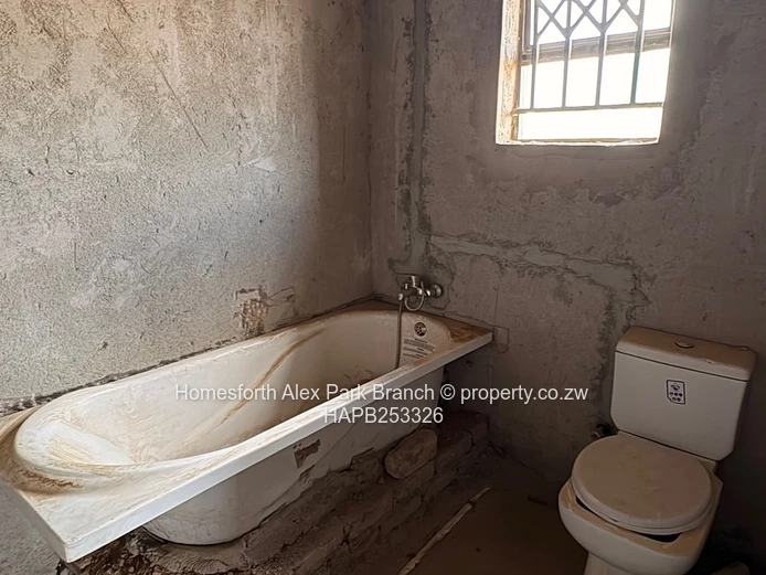 Ruwa Sebastopol Park Incomplete House For Sale