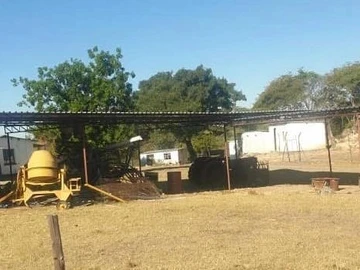 Farm & Agricultural Land