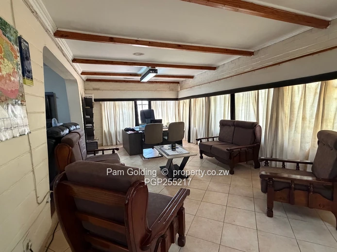 House For Sale – Hillcrest (Sole Mandate)