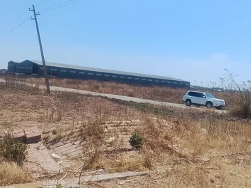 Commercial & Industrial Land