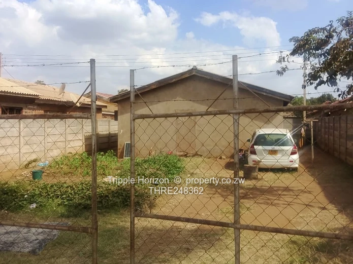 Dzivarasekwa 2-Bed Core house with Walled Yard, Parking & Main Road Frontage