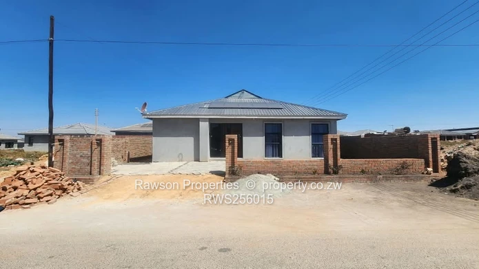 Mabvazuva 4 bedroom House For Sale