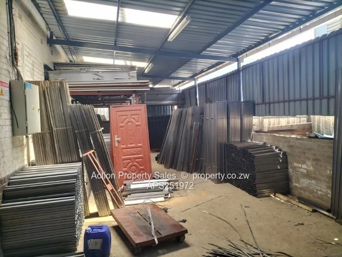Warehouse For Sale In Graniteside!
