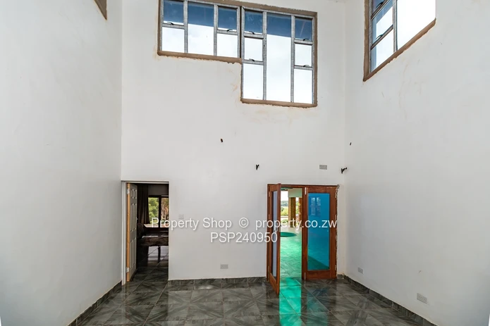 Mansion In A Well Established Surburb