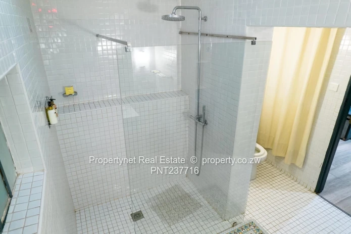 Luxurious Gem For Sale  in Avondale West!