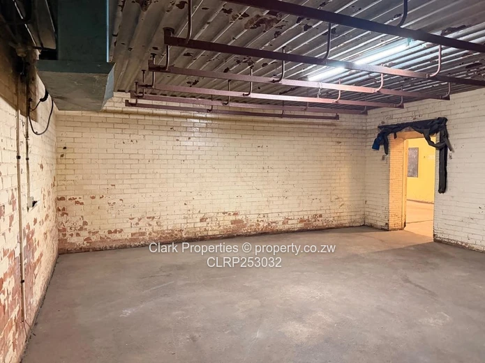Industrial & Commercial Property For Sale