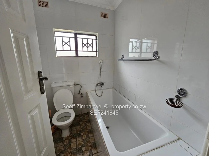 Warm & Inviting 2 bed Cottage to rent in Bluffhill 