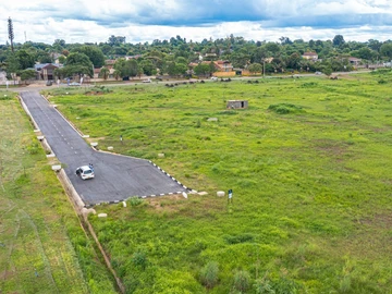 Commercial & Industrial Land