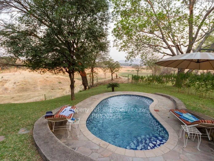 Kariba, Lodge forsale