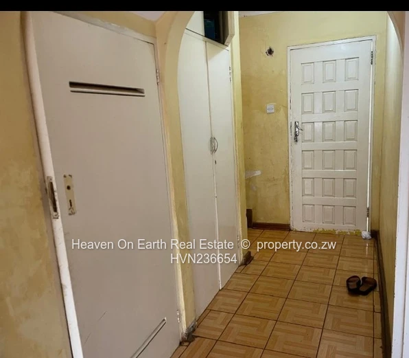 Very close to amenities  (Sole Mandate)