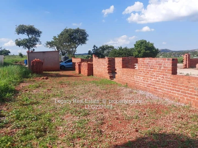 Prime Investment Opportunity In Crowhill,Incomplete 4-Bedroom House For Sale