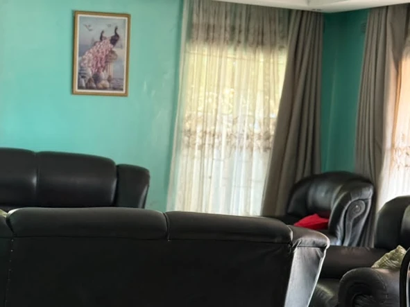 8 Bedroom House