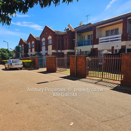 Excellent Fairly Priced TownHouse Investment Property 
