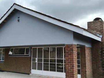 3 Bedroom Flat & Apartment