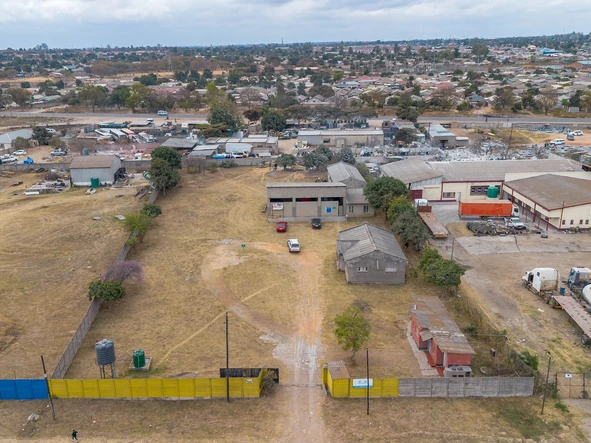 Industrial Property With potential for expansion!!!!