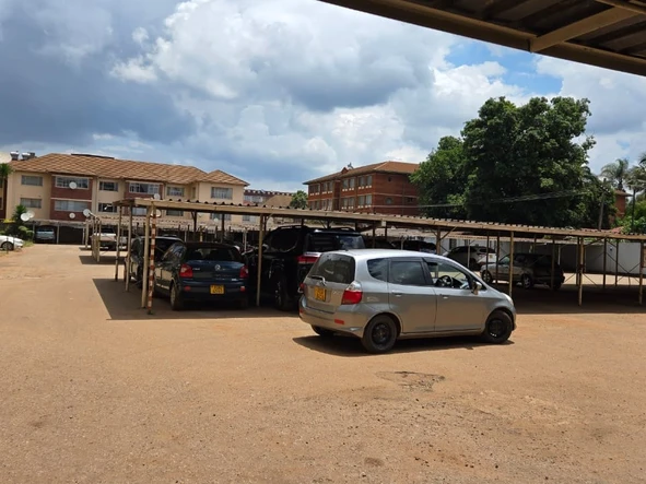 2 Bedroom Flat & Apartment