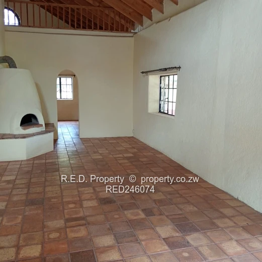 4-Bedroom Home In Hillside To Let !