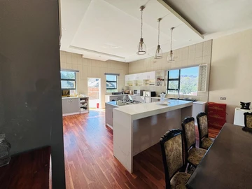 4 Unit Townhouse Complex