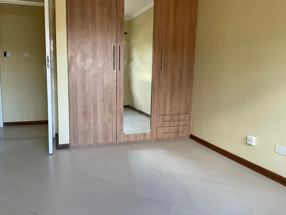 3 Bedroom Flat & Apartment