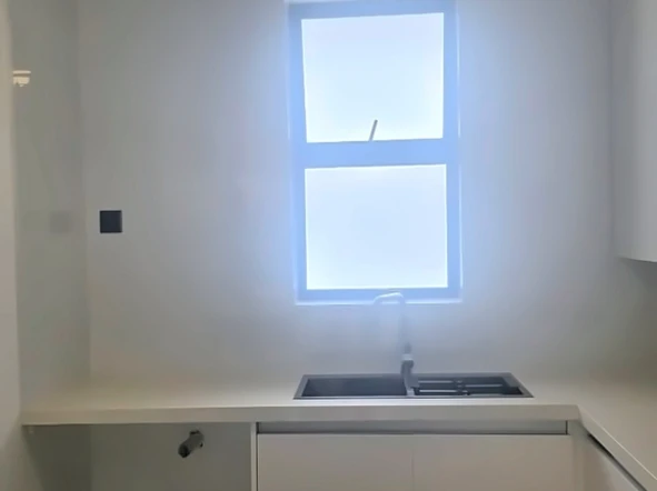 3 Bedroom Flat & Apartment