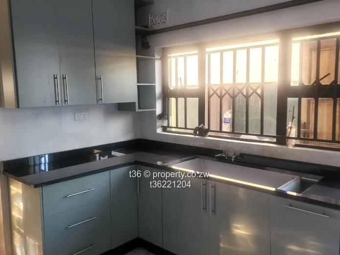 Vacant 1 june (Sole Mandate)