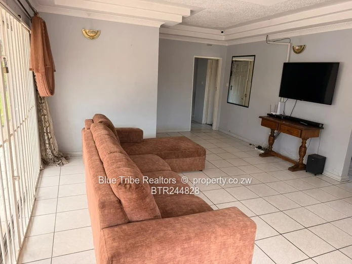 House for rent in Waterfalls 