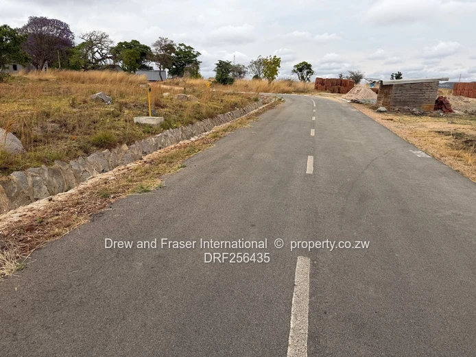 800 m² Stand in Silverbrooke Estate Ruwa ready for title deeds $65k 