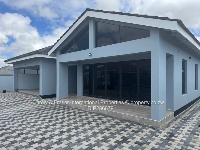 Mabvazuva house available for rent $800 (Sole Mandate)