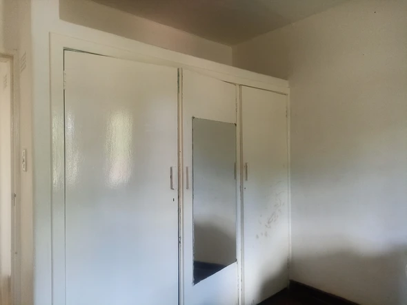 2 Bedroom Flat & Apartment