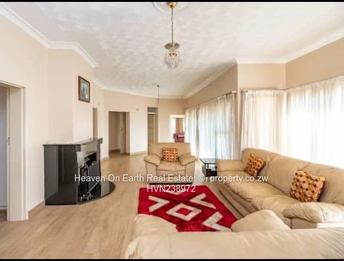 Fully furnished !! (Sole Mandate)