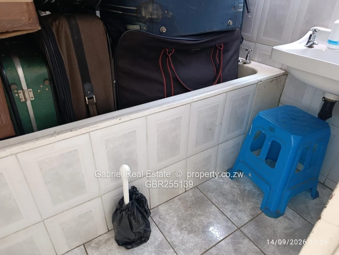 3-Bed Apartment in Harare CBD . Very ideal for  commercial and residential use.  