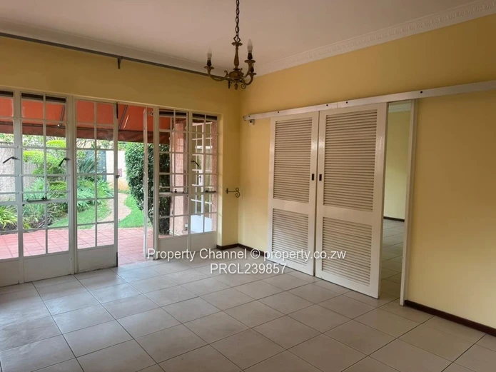 Modern 3-Bedroom Flat in the Avenues 