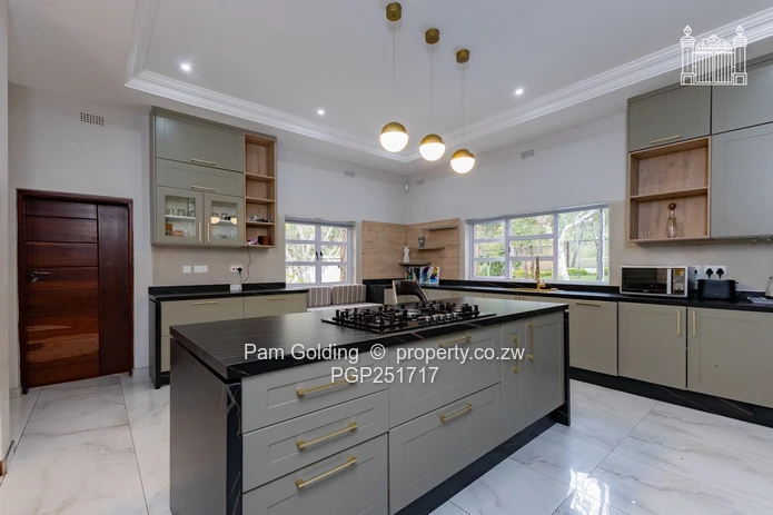 Well Designed Home On Folyjon Crescent!